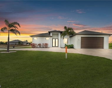 24 Chiquita Boulevard S - Photo Thumbnail 1
