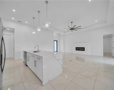 24 Chiquita Boulevard S - Photo Thumbnail 31
