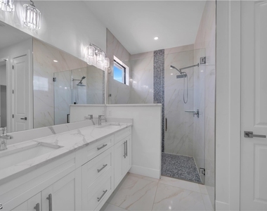 24 Chiquita Boulevard S - Photo Thumbnail 13