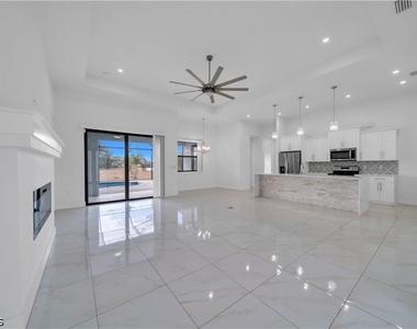 24 Chiquita Boulevard S - Photo Thumbnail 23