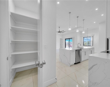24 Chiquita Boulevard S - Photo Thumbnail 30