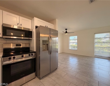 334 Se 47th Terrace - Photo Thumbnail 9