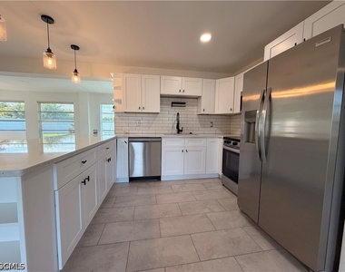 334 Se 47th Terrace - Photo Thumbnail 10