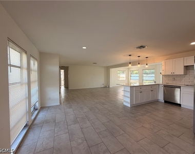 334 Se 47th Terrace - Photo Thumbnail 7