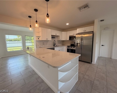 334 Se 47th Terrace - Photo Thumbnail 5