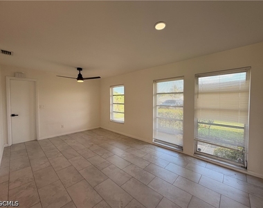 334 Se 47th Terrace - Photo Thumbnail 4
