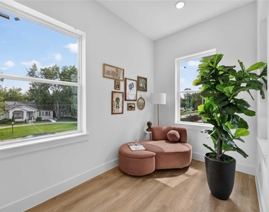 316 Walthall - Photo Thumbnail 14