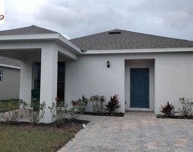816 Friendship Circle - Photo Thumbnail 1