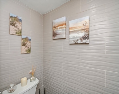 5255 Coronado Parkway - Photo Thumbnail 18