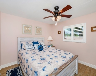 5255 Coronado Parkway - Photo Thumbnail 13