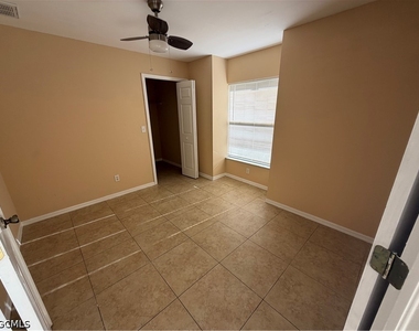 905 Sw 8th Court - Photo Thumbnail 10