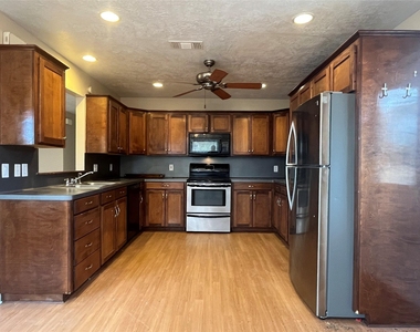 59 W Oak Drive - Photo Thumbnail 5