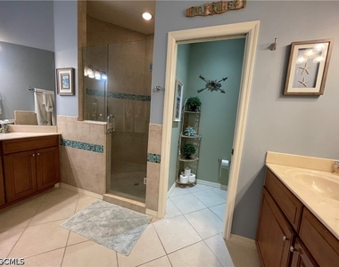 10630 Camarelle Circle - Photo Thumbnail 31