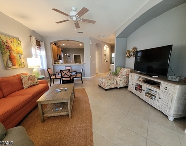 10630 Camarelle Circle - Photo Thumbnail 15