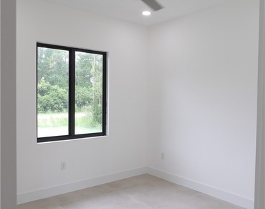 174 Ocean Park Drive - Photo Thumbnail 13