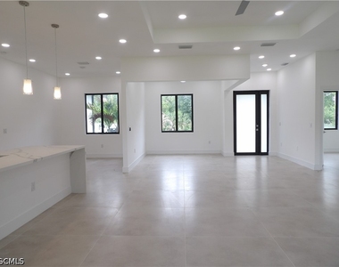 174 Ocean Park Drive - Photo Thumbnail 8