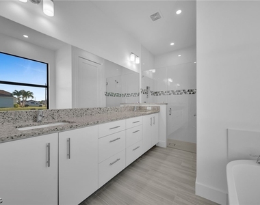 1908 Nw 24th Avenue - Photo Thumbnail 12