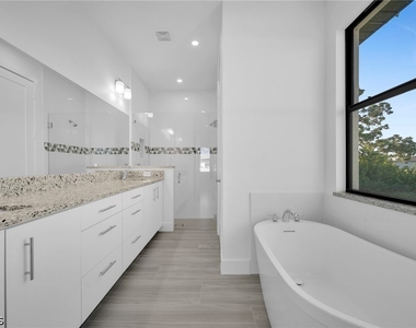 1908 Nw 24th Avenue - Photo Thumbnail 28
