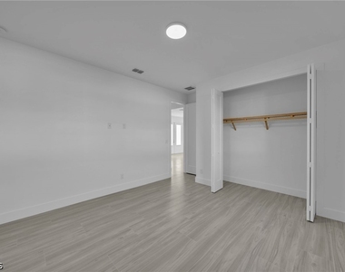 1908 Nw 24th Avenue - Photo Thumbnail 15