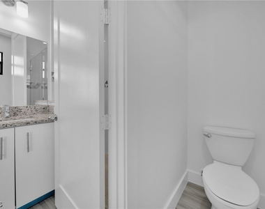 1908 Nw 24th Avenue - Photo Thumbnail 14