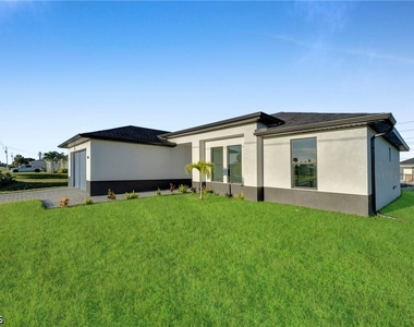 1908 Nw 24th Avenue - Photo Thumbnail 2