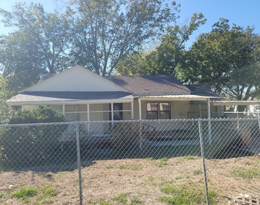 2425 8th Avenue - Photo Thumbnail 10