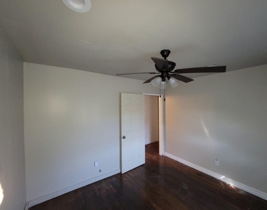 2425 8th Avenue - Photo Thumbnail 8