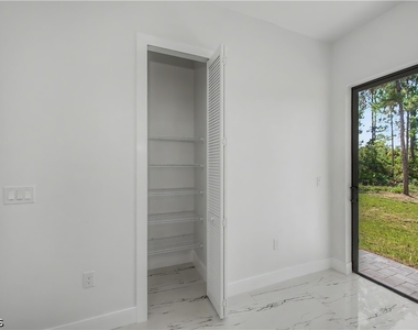 3121 69th Street W - Photo Thumbnail 14