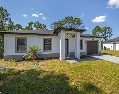 3121 69th Street W - Photo Thumbnail 1