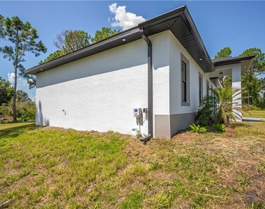 3121 69th Street W - Photo Thumbnail 46