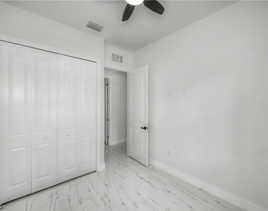3121 69th Street W - Photo Thumbnail 29