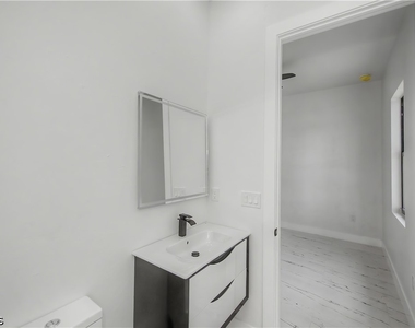3121 69th Street W - Photo Thumbnail 23