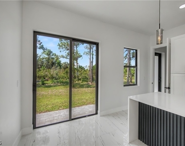 3121 69th Street W - Photo Thumbnail 8