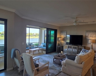 10520 Casella Way - Photo Thumbnail 2