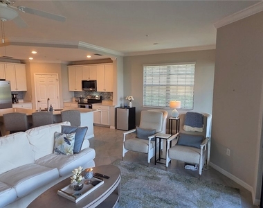 10520 Casella Way - Photo Thumbnail 3