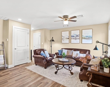 15 Mountainview - Photo Thumbnail 3