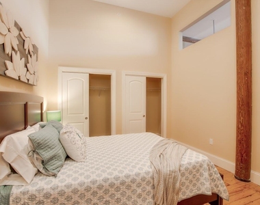 216 West - Photo Thumbnail 9