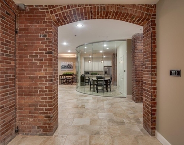 216 West - Photo Thumbnail 33