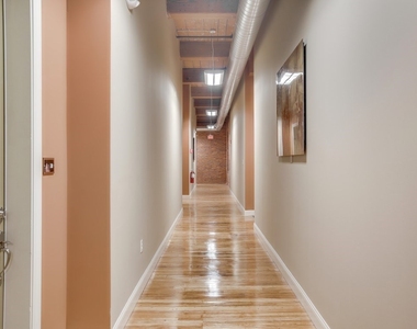 216 West - Photo Thumbnail 34