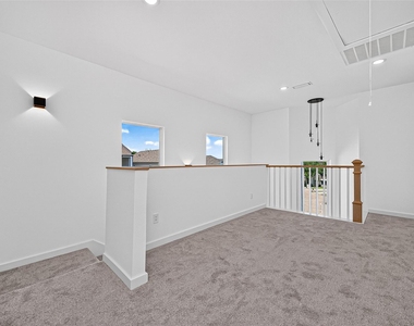 115 Capetown Lane - Photo Thumbnail 15