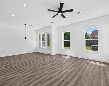115 Capetown Lane - Photo Thumbnail 9