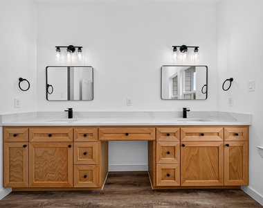 115 Capetown Lane - Photo Thumbnail 21
