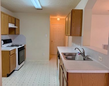 8922 Benning Drive - Photo Thumbnail 2