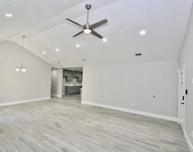 734 Hambrick Court - Photo Thumbnail 3