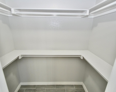 734 Hambrick Court - Photo Thumbnail 17