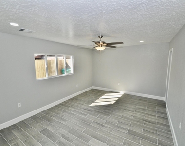 734 Hambrick Court - Photo Thumbnail 15