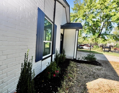 734 Hambrick Court - Photo Thumbnail 20