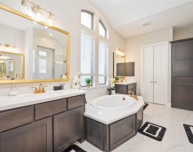 5006 Ashland Glen Lane - Photo Thumbnail 21