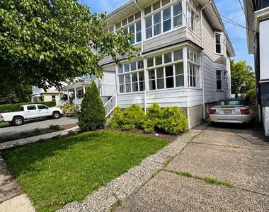 147 Claremont - Photo Thumbnail 9