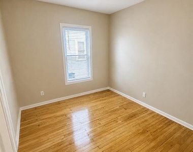 147 Claremont - Photo Thumbnail 5
